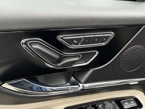 New 2026 Lincoln Corsair Grand Touring image 18