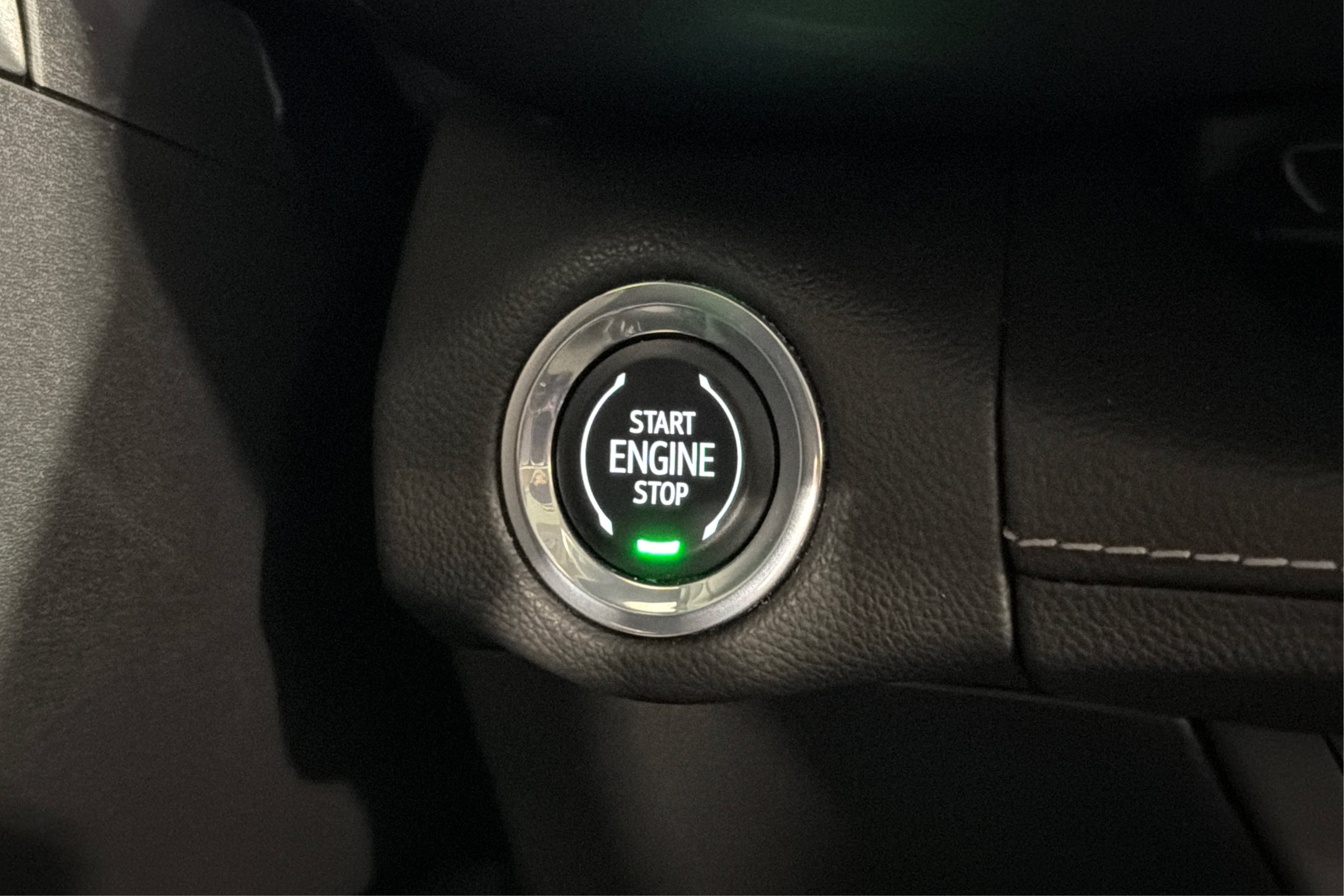 Used 2023 Buick Envision Avenir AWD/4WD image 34