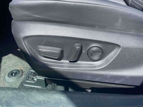 Used 2024 Toyota Camry SE w/ Cold Weather Package FWD image 21