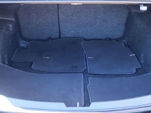 Used 2022 Chevrolet Malibu LT image 23