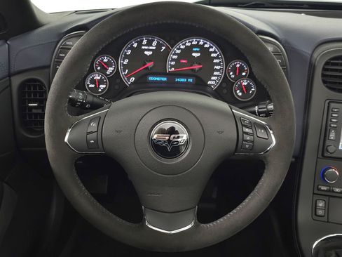 Used 2013 Chevrolet Corvette 427 w/ 1SC Preferred Equipment Group RWD image 20