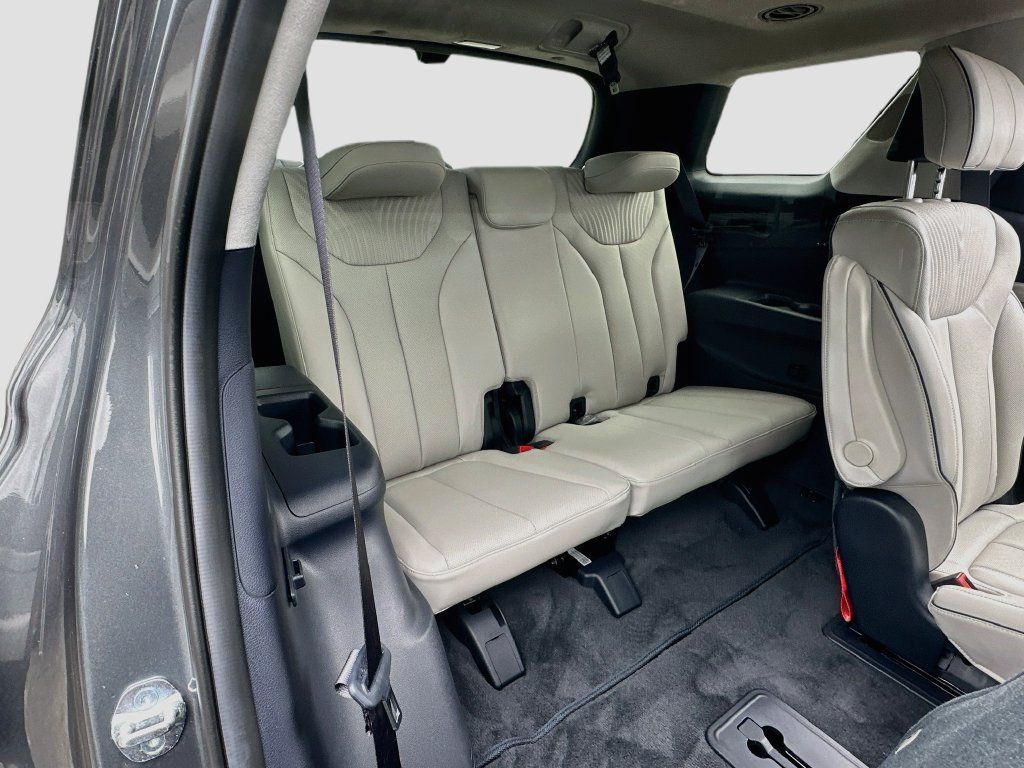 Used 2025 Hyundai Palisade Calligraphy FWD image 29