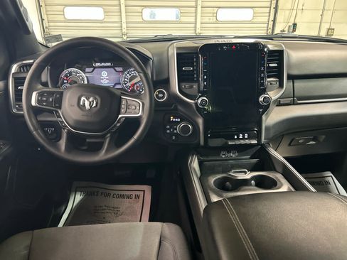 Used 2025 RAM 1500 Big Horn AWD/4WD image 4