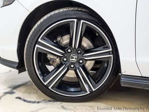 Used 2023 Honda Accord Sport image 12
