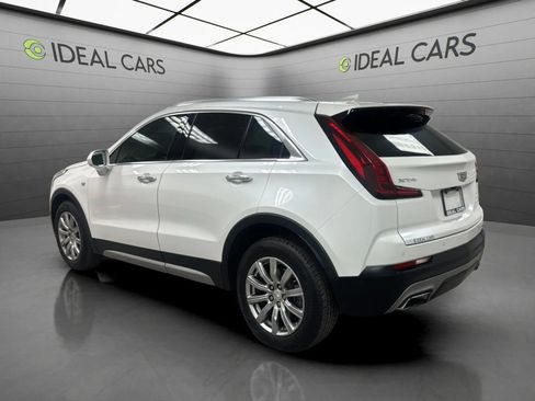 Used 2019 Cadillac XT4 Premium Luxury w/ Cold Weather Package FWD image 7