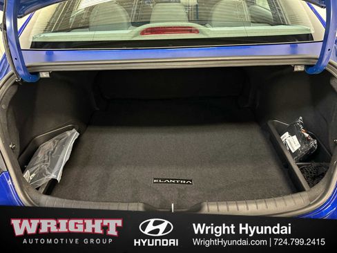 Certified 2025 Hyundai Elantra Sport FWD image 14