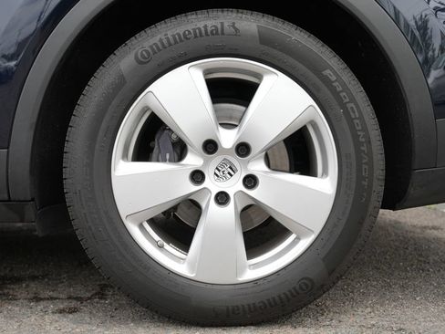 Used 2021 Porsche Cayenne AWD/4WD image 14