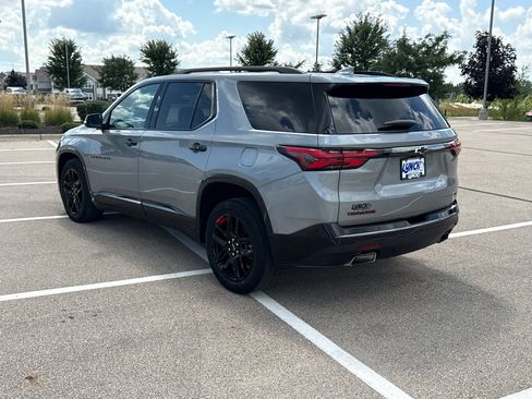 Used 2023 Chevrolet Traverse Premier w/ Redline Edition AWD/4WD image 5