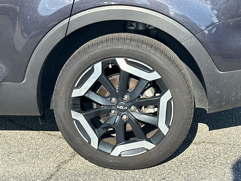 Certified 2025 Kia Telluride EX w/ EX Captain's Chair Package AWD/4WD image 20