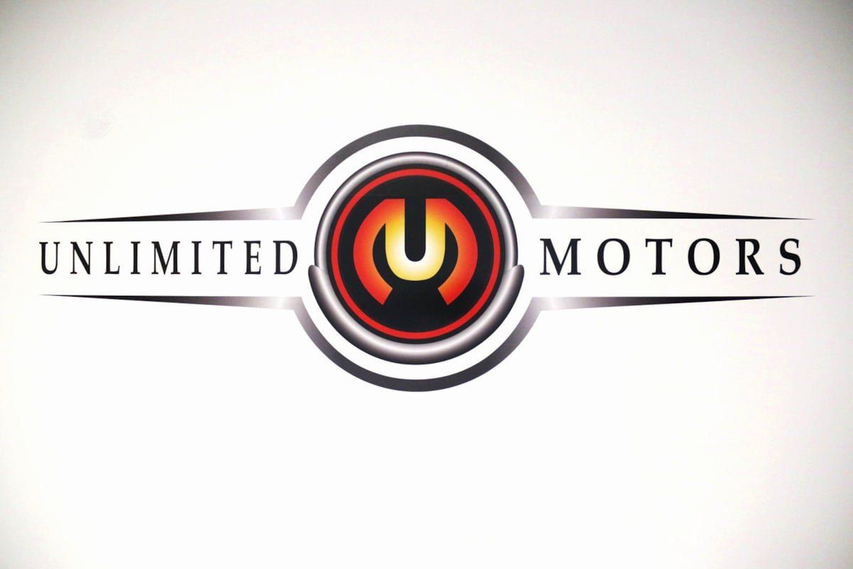 Used 2023 BMW 760i xDrive AWD/4WD image 2