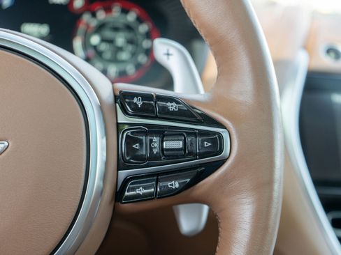Used 2021 Aston Martin DBX AWD/4WD image 27