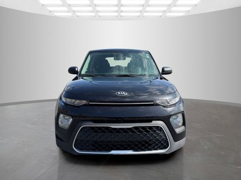 Used 2020 Kia Soul LX image 2
