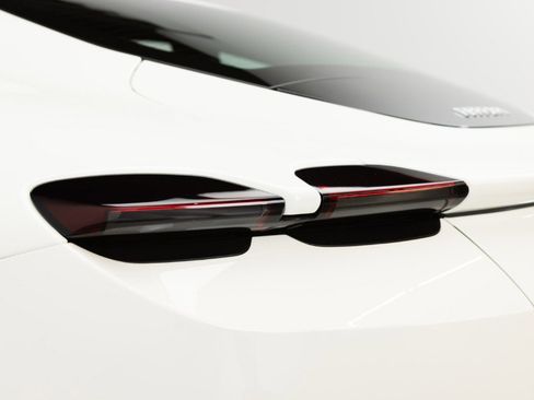 Certified 2022 Ferrari Roma image 28