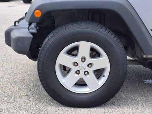 Used 2015 Jeep Wrangler Unlimited Sport w/ Quick Order Package 24S AWD/4WD image 14