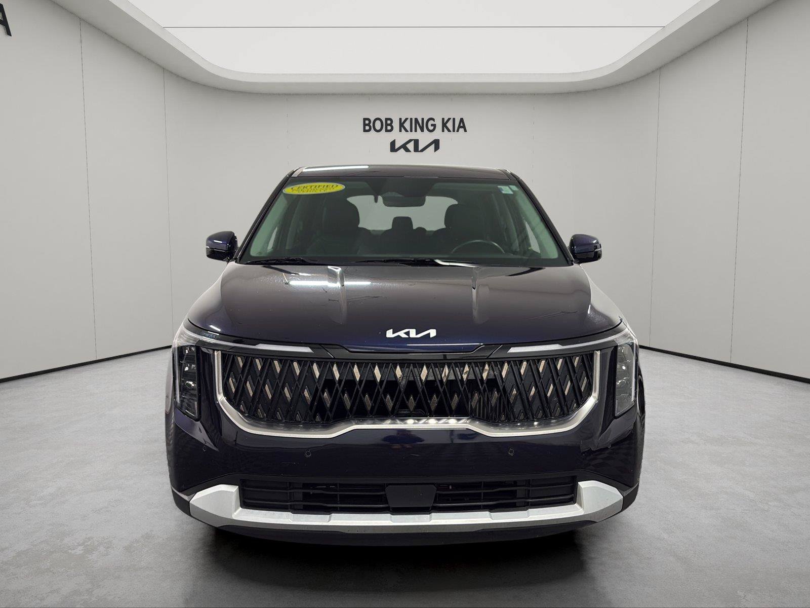 Used 2026 Kia Carnival LXS FWD image 8