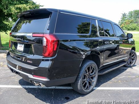 Certified 2025 GMC Yukon XL Denali AWD/4WD image 10
