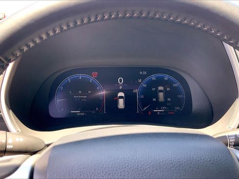 Used 2023 Toyota Highlander Limited FWD image 26