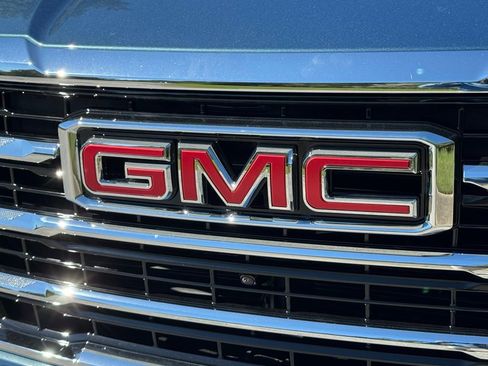 New 2026 GMC Yukon Elevation image 6