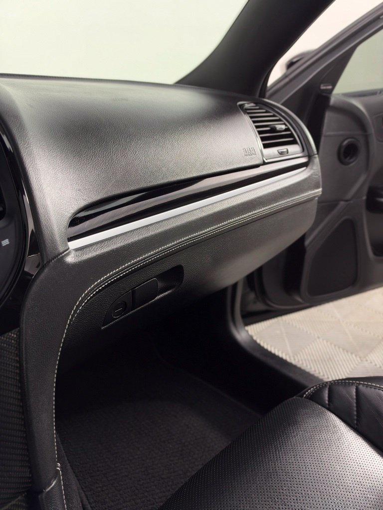 Used 2023 Chrysler 300 C RWD image 30