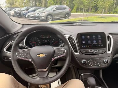 Used 2025 Chevrolet Malibu LT