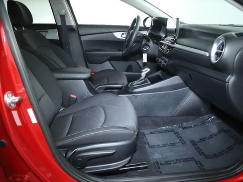 Used 2024 Kia Forte LXS FWD image 34