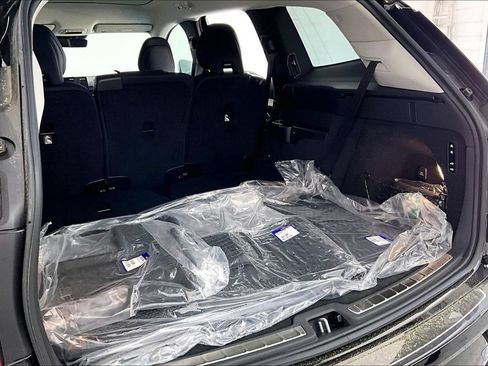 New 2026 Volvo EX90 Ultra AWD/4WD image 37