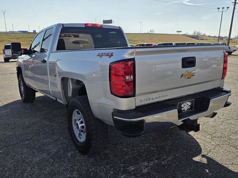 Used 2019 Chevrolet Silverado 2500 W/T AWD/4WD image 5