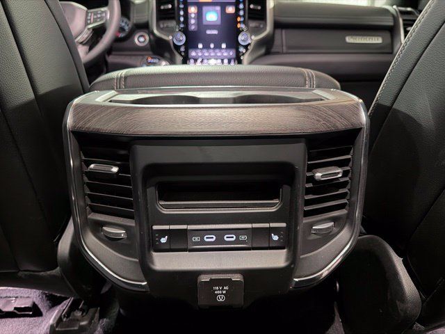 Used 2026 RAM 1500 Laramie AWD/4WD image 38