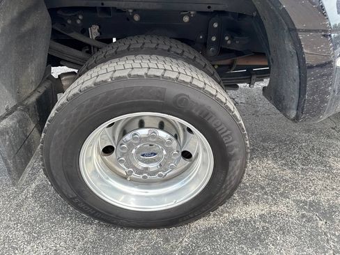 Used 2025 Ford F450 Platinum w/ Platinum Plus Package AWD/4WD image 47