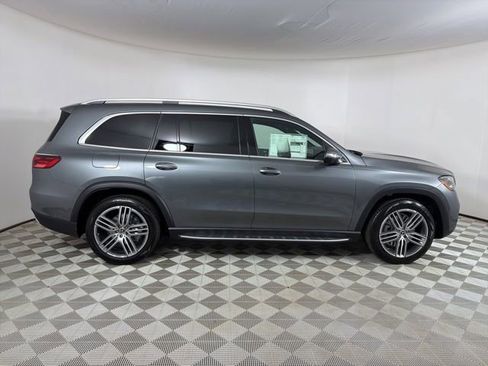New 2026 Mercedes-Benz GLS 450 4MATIC image 8