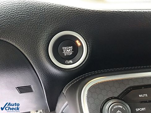 Used 2017 Dodge Challenger GT w/ Driver Convenience Group image 32