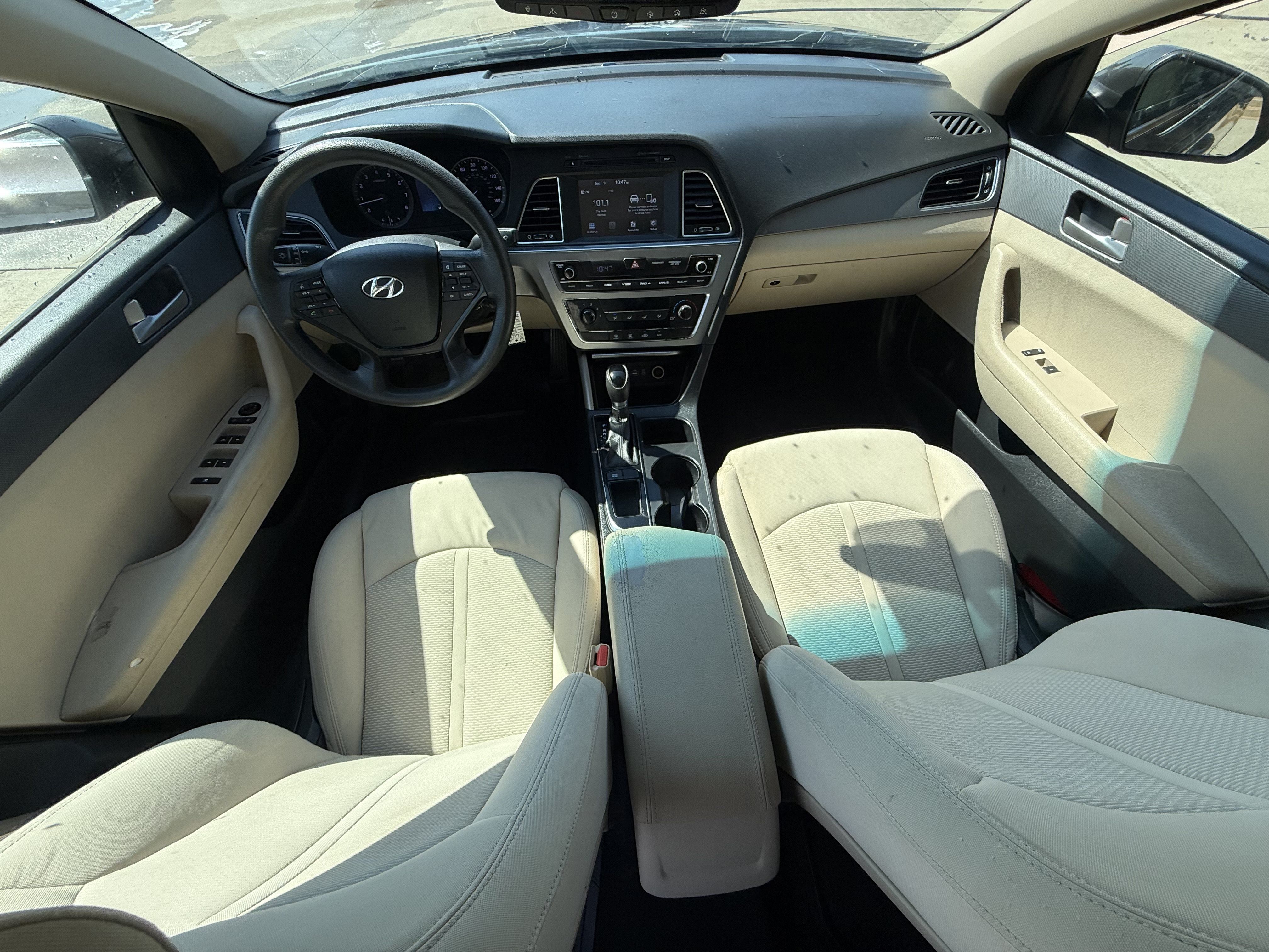 Used 2016 Hyundai Sonata SE w/ Cargo Package FWD image 11