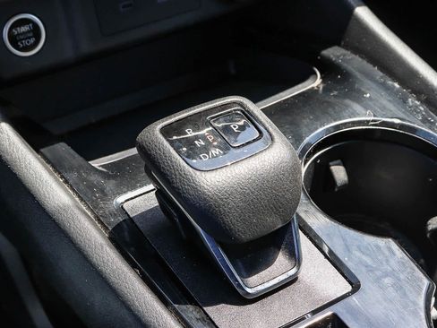 Used 2023 Nissan Rogue SV FWD image 28