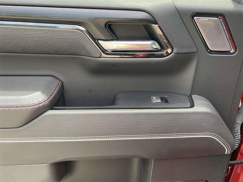 Used 2023 GMC Sierra 1500 AT4X image 12