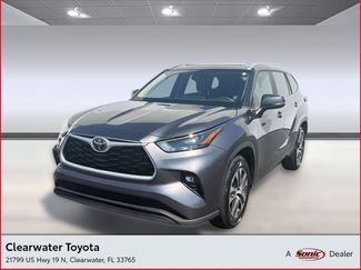 Used 2023 Toyota Highlander XLE video 1