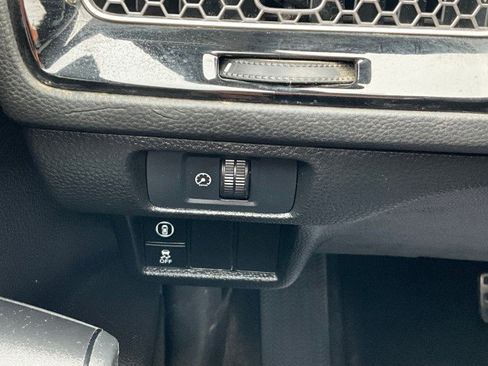 Used 2022 Honda Civic Sport image 12