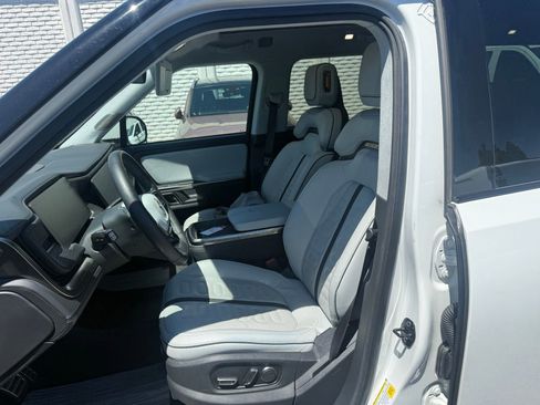 Used 2024 Rivian R1S Adventure AWD/4WD image 4