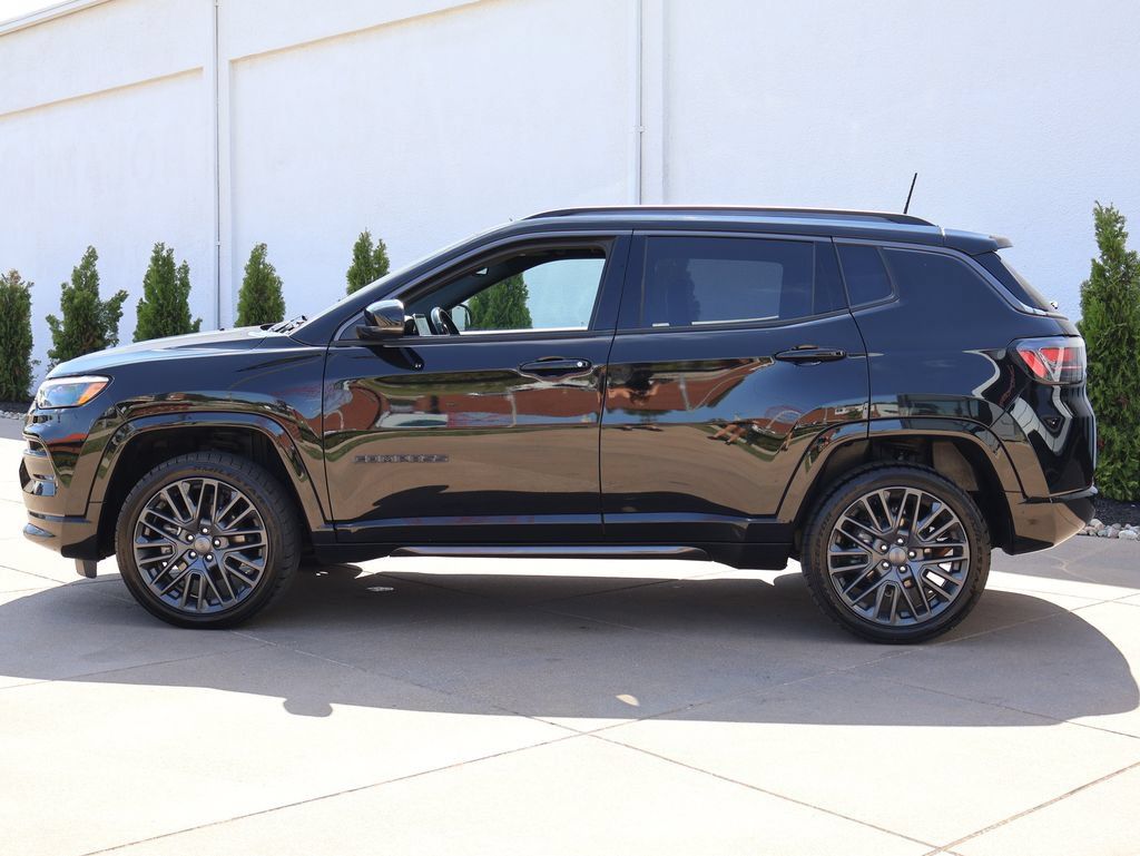 Used 2022 Jeep Compass High Altitude AWD/4WD image 3