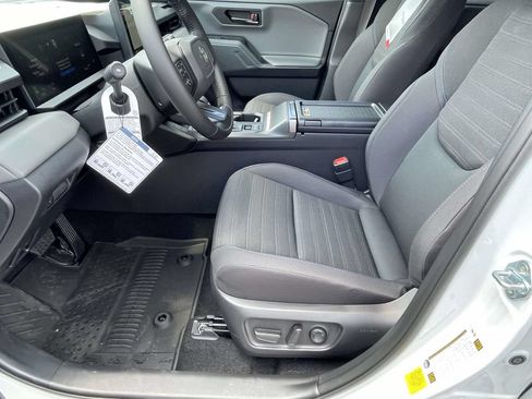 Used 2026 Toyota RAV4 SE AWD/4WD image 10