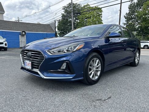 Used 2018 Hyundai Sonata SE w/ Cargo Package FWD image 1