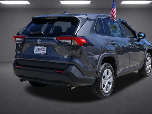 Used 2025 Toyota RAV4 LE AWD/4WD image 4