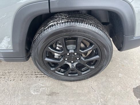 Used 2023 Jeep Compass Altitude w/ Convenience Group image 14