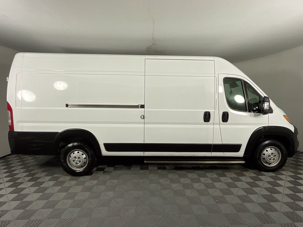 Used 2023 RAM ProMaster 3500 w/ Premium Convenience Group FWD image 2
