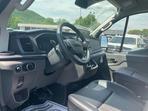 New 2026 Ford Transit 250 Low Roof RWD image 13