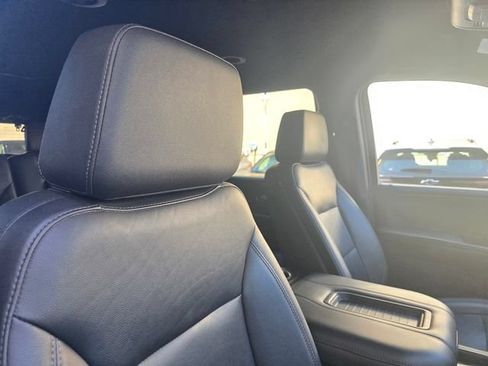 Used 2024 Chevrolet Tahoe LT AWD/4WD image 18