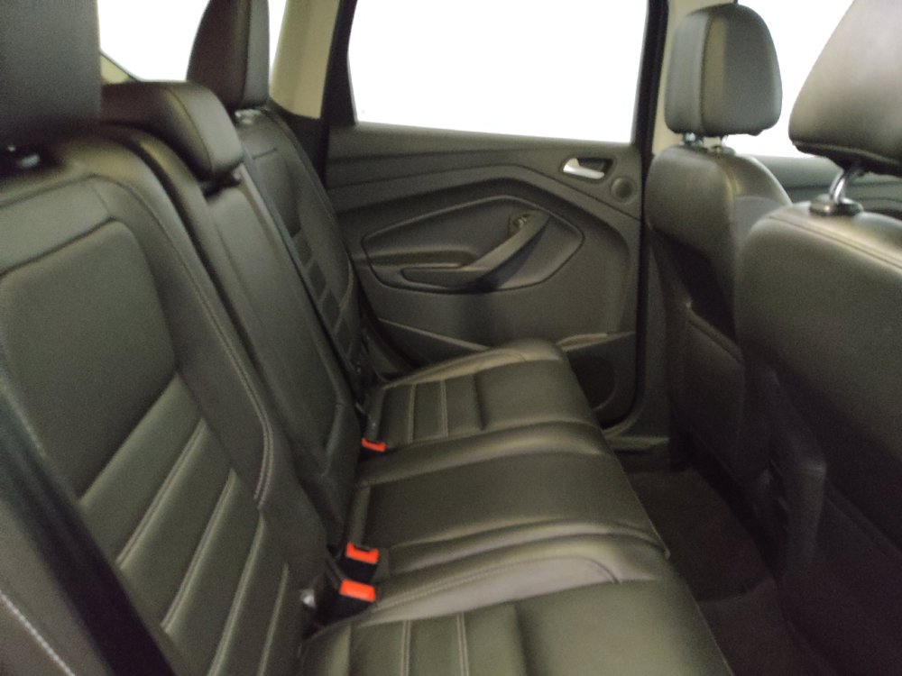 Used 2017 Ford Escape SE w/ SE Leather Comfort Package AWD/4WD image 19