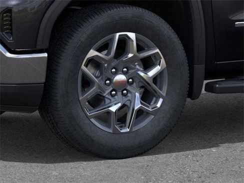 New 2026 GMC Sierra 1500 SLT image 33