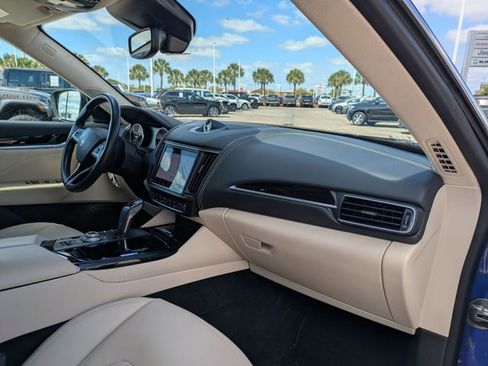 Used 2022 Maserati Levante GT image 19
