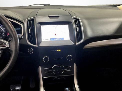 Used 2019 Ford Edge SEL image 9