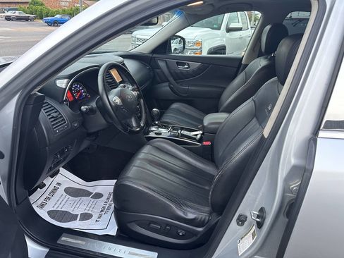 Used 2011 INFINITI FX35 AWD image 9